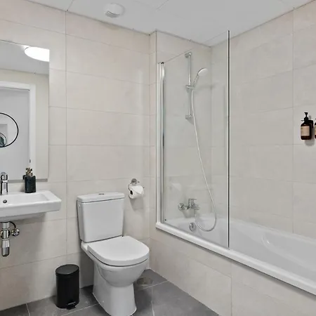 Wellingtonia Luxury